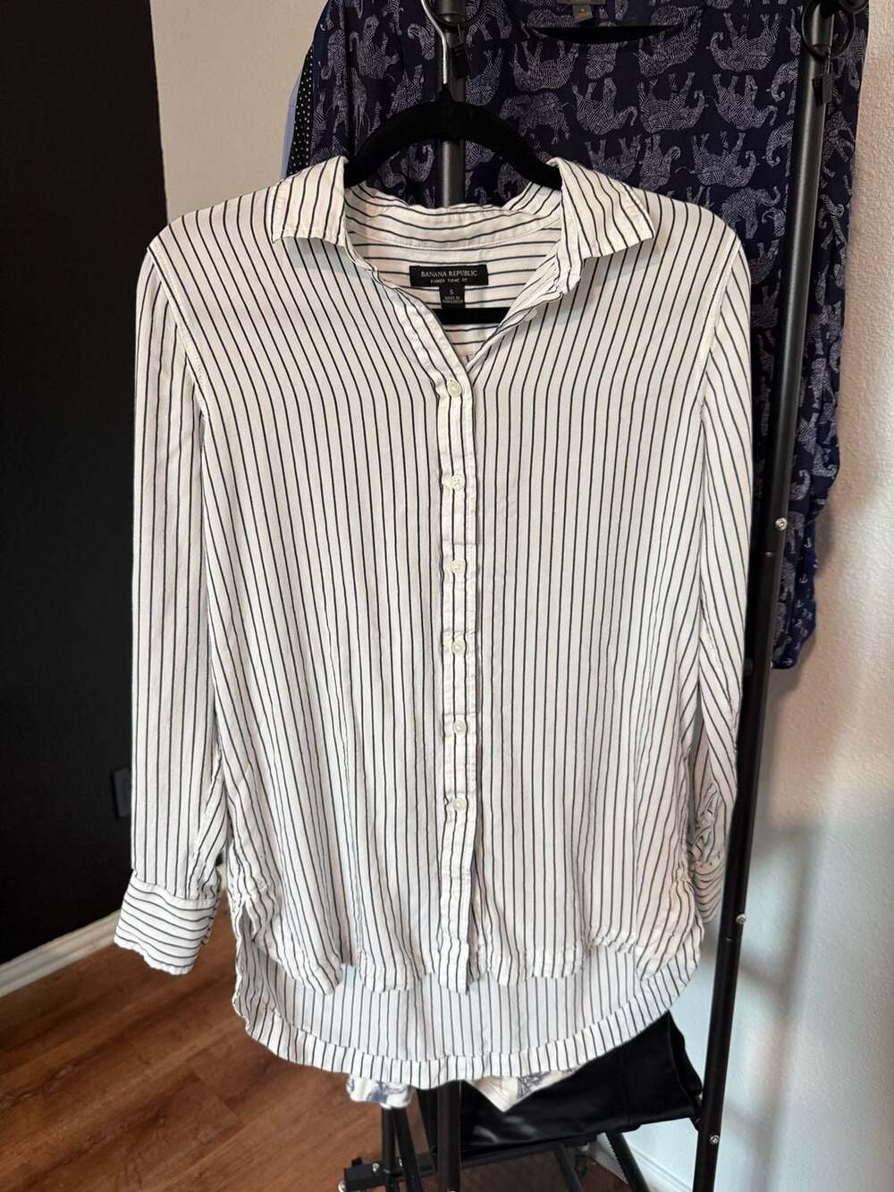 Banana Republic Parker Tunic Fit Striped Rayon Shirt Size S